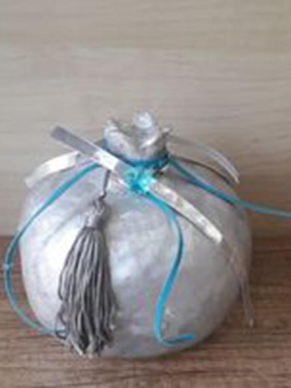 Ρόδι για καλή τύχη