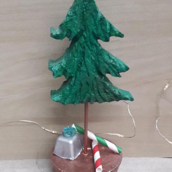 δεντράκι με δώρα