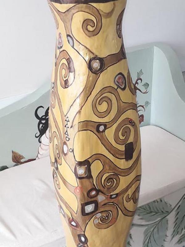 Επιδαπέδιο βάζο